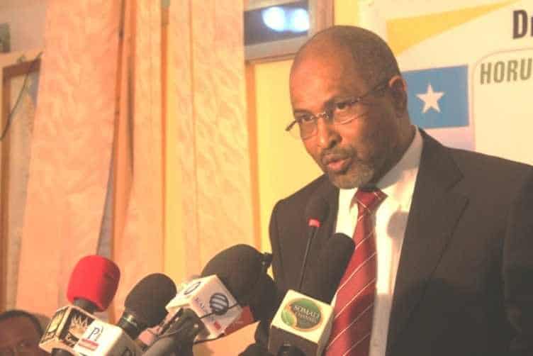 Wasiirkii hore ee Qorsheynta Puntland oo ka badbaaday Qarax lala beegsaday Gaarigiisa