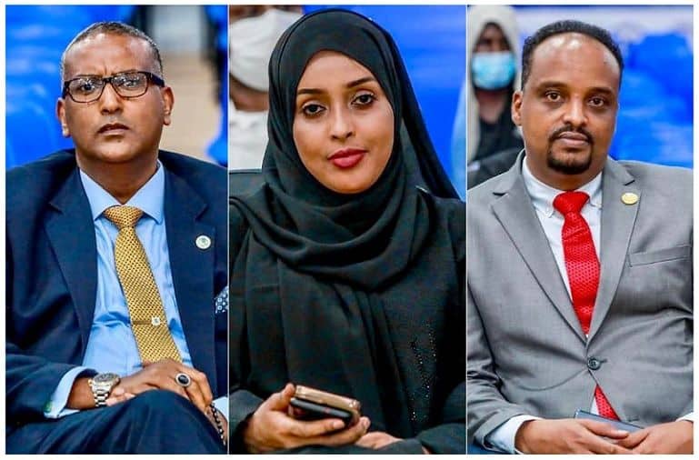3 Xildhibaan oo tartan la’aan Gacantaag ah kusoo baxay Magaalada Muqdisho (Akhriso)